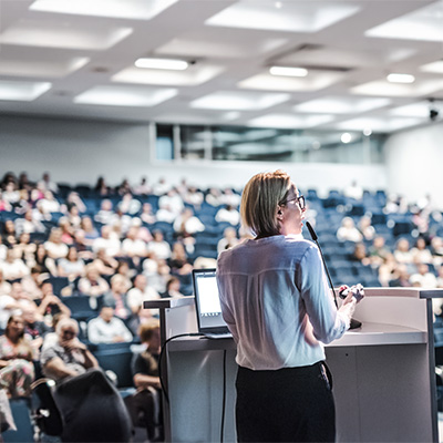 ORATORIA Y COMUNICACIÓN EFECTIVA - DGP215